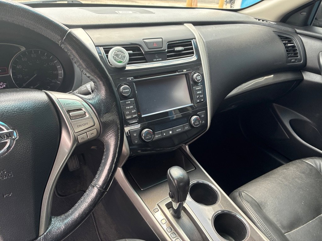 Used 2014 Nissan Altima 2.5 SL w/ Technology Package FWD image 10