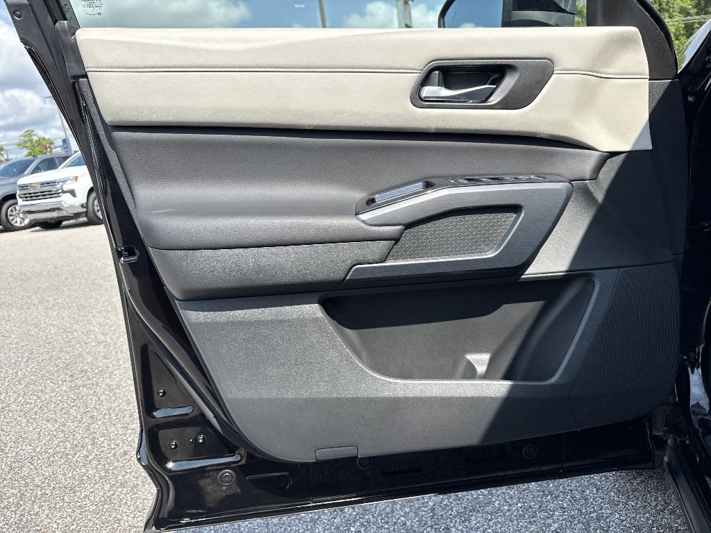 Used 2024 Nissan Pathfinder SL w/ SL Premium Package FWD image 38