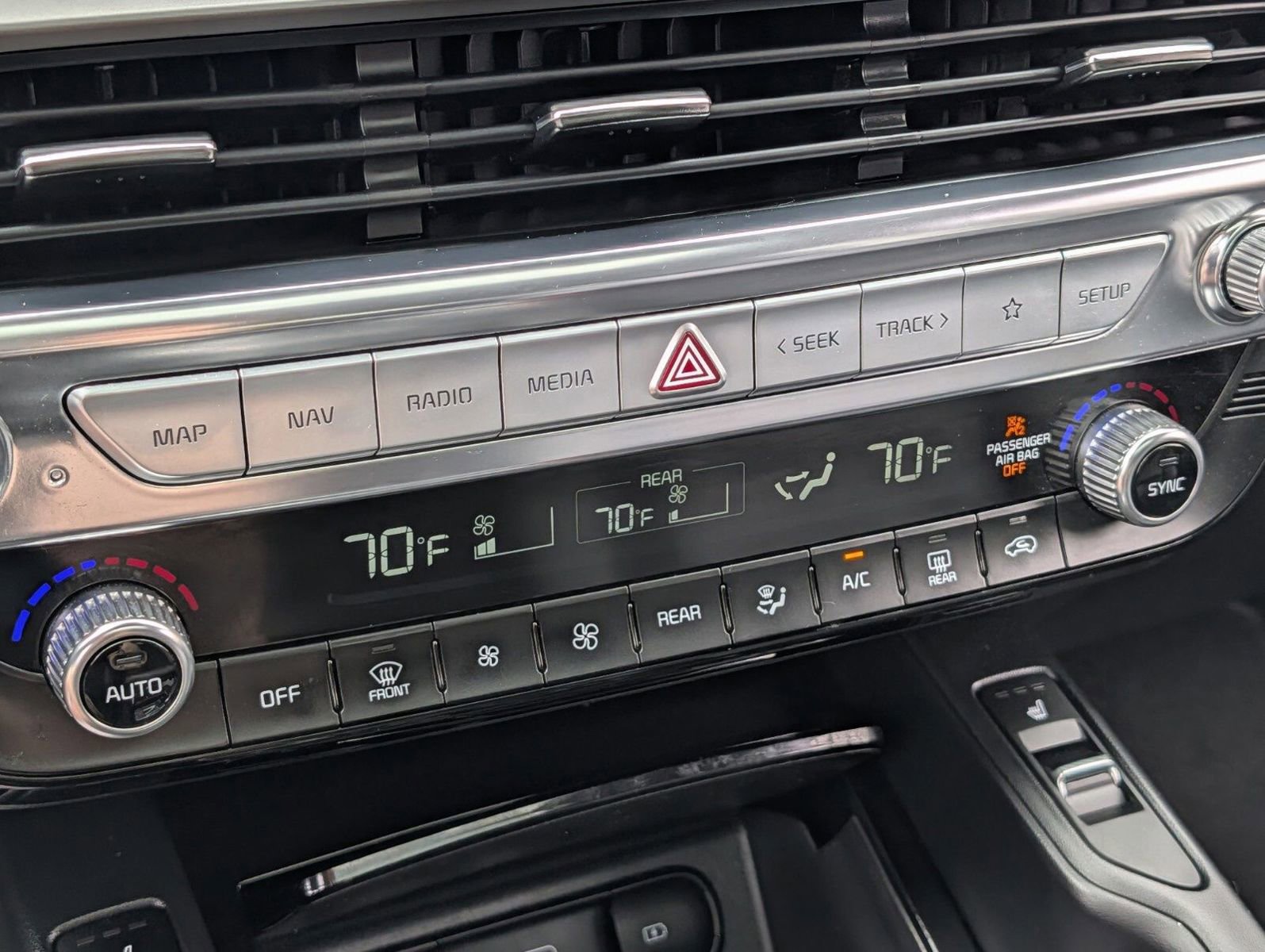 Used 2022 Kia Telluride S AWD/4WD image 10