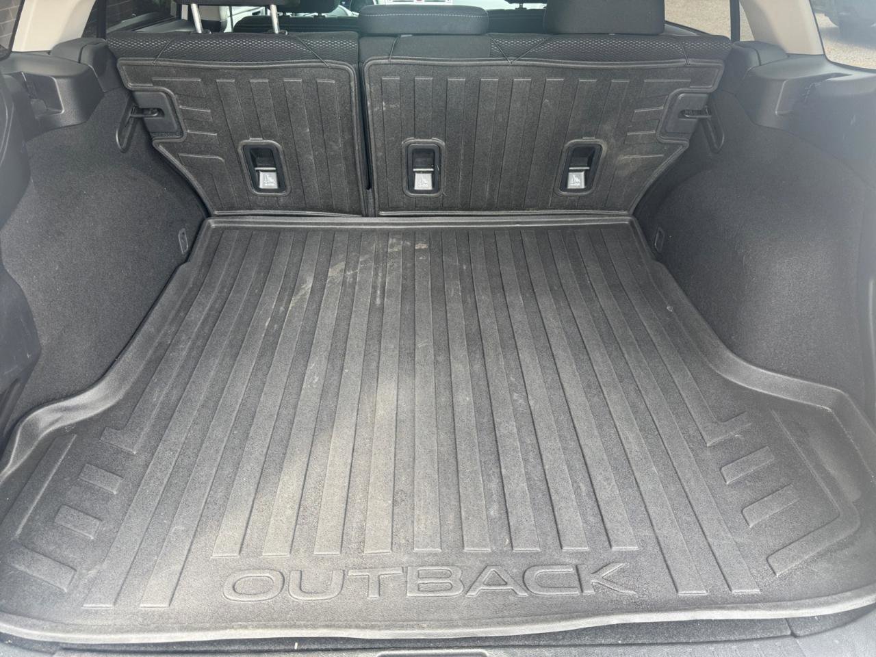 Used 2017 Subaru Outback 2.5i Premium AWD/4WD image 27