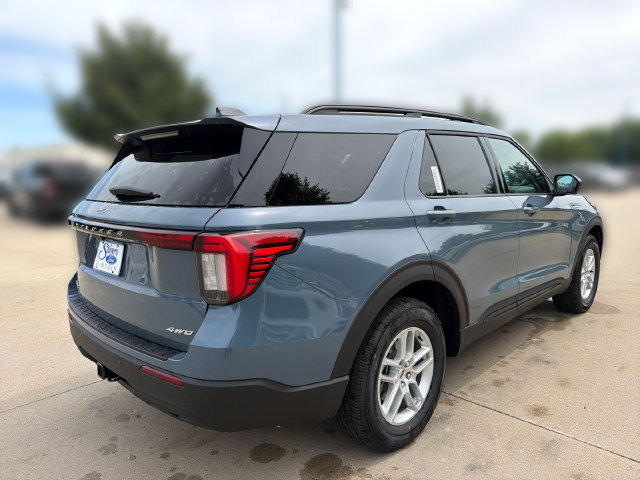 New 2026 Ford Explorer Active AWD/4WD image 6