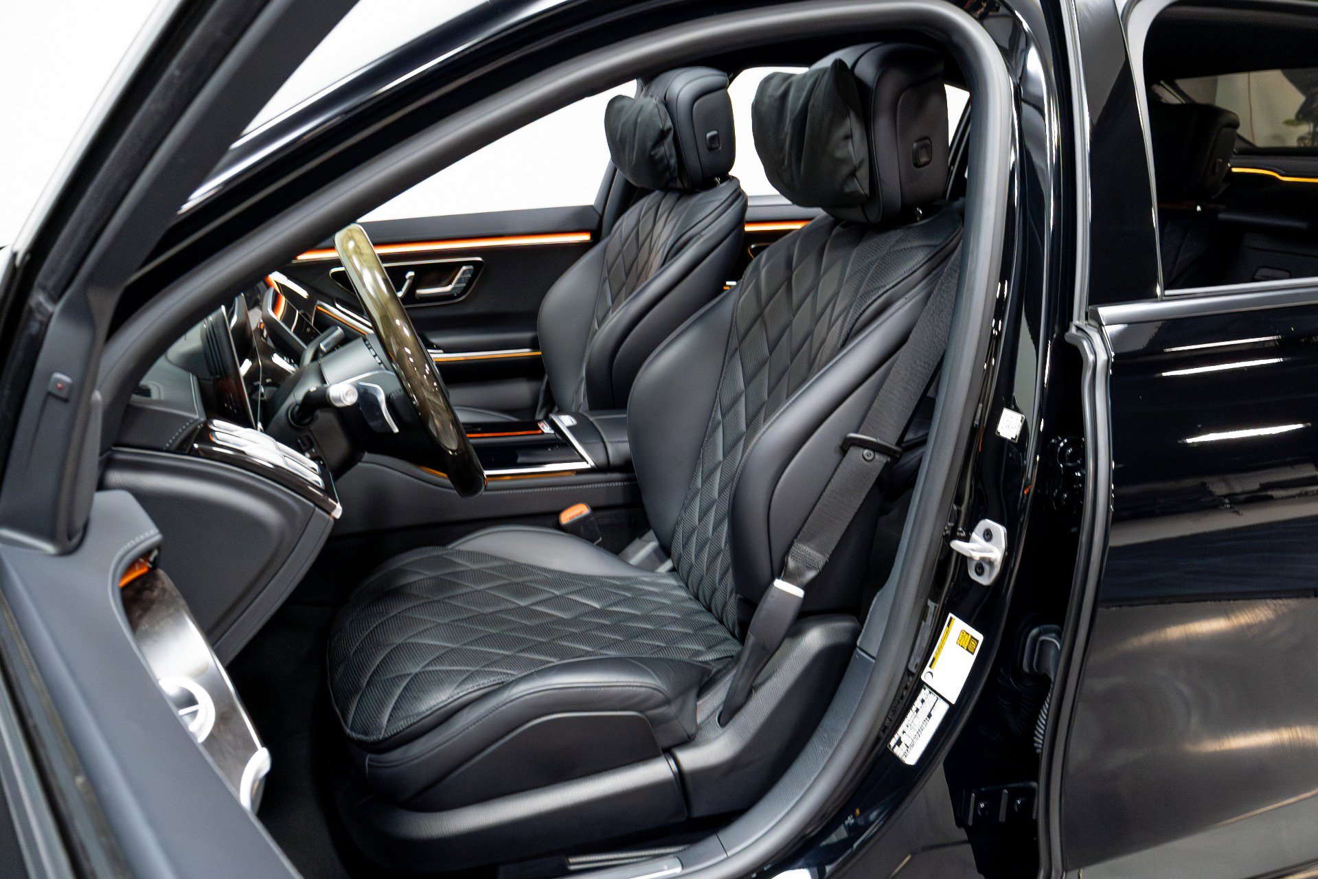 Used 2023 Mercedes-Benz S 580 4MATIC Sedan image 6