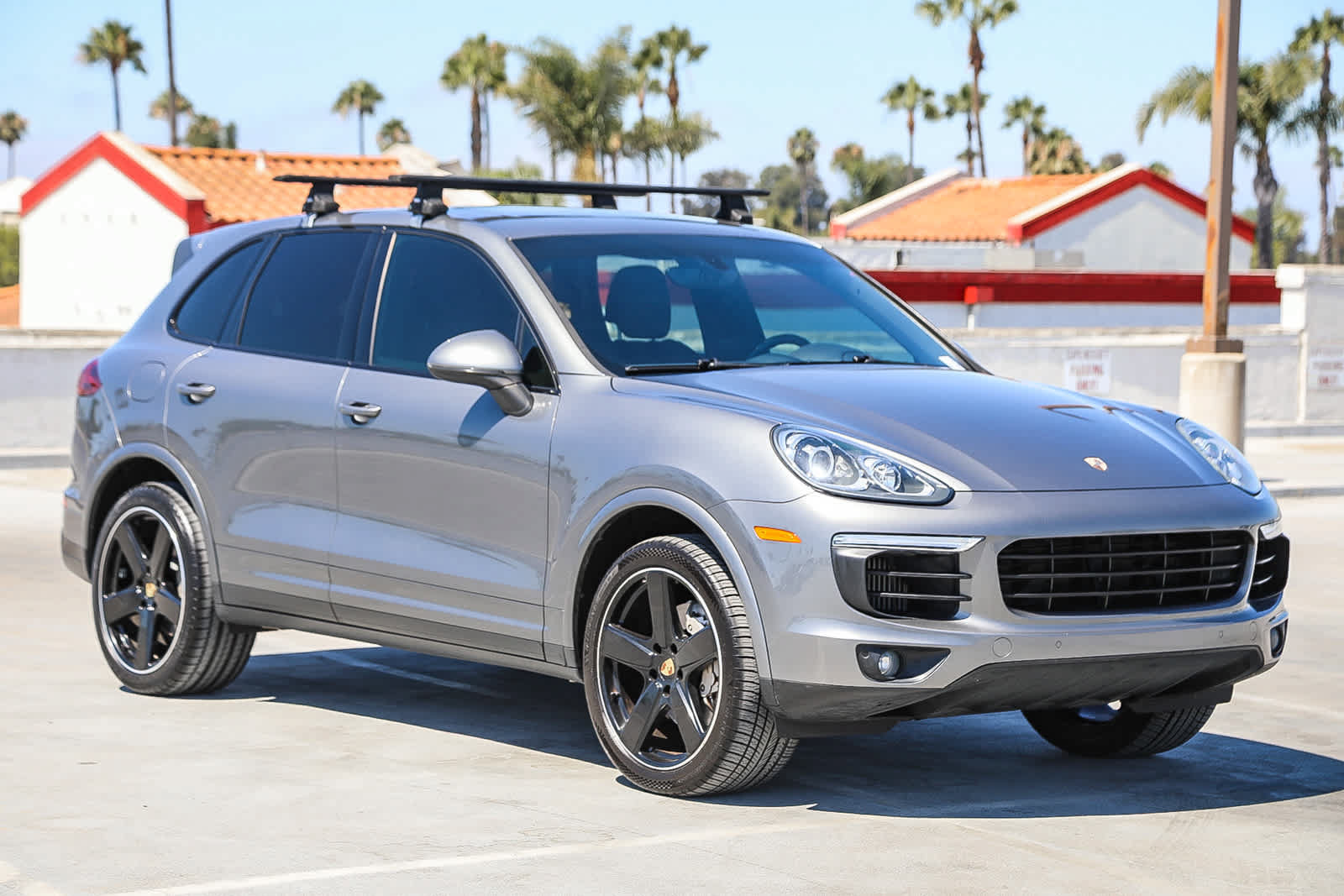 Used 2018 Porsche Cayenne S AWD/4WD image 4