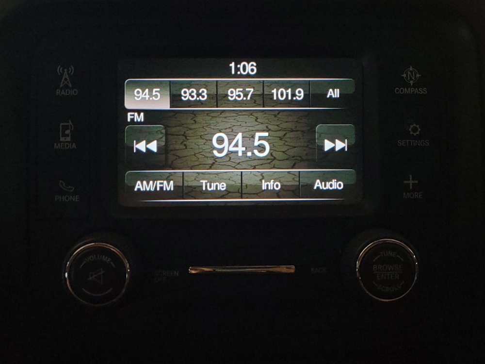 Used 2018 Jeep Cherokee Latitude image 25