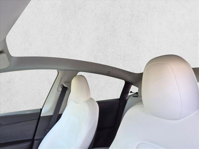 Used 2023 Tesla Model Y Long Range AWD/4WD image 17