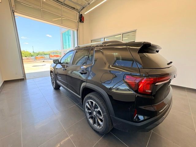 New 2026 GMC Terrain Elevation w/ Elevation Premium Package FWD image 3