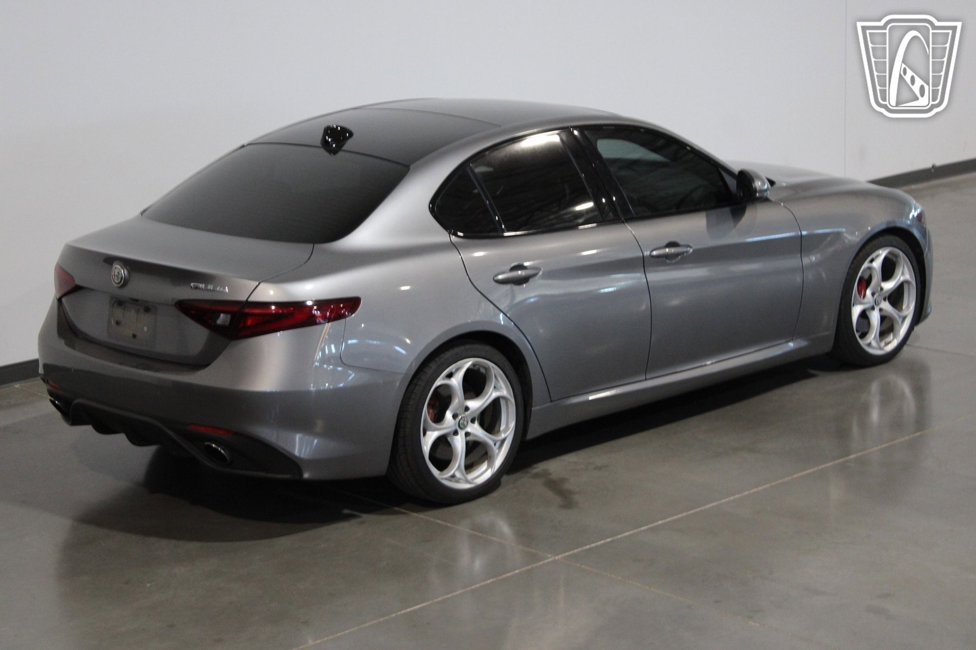 Used 2020 Alfa Romeo Giulia Ti Sport RWD image 10