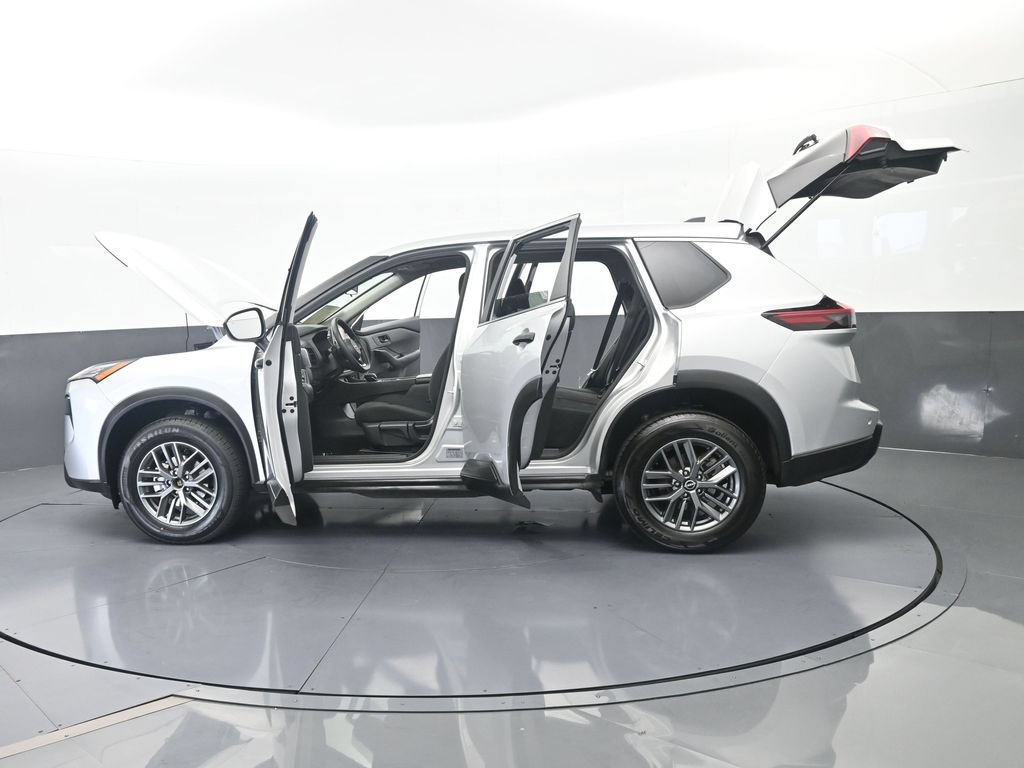Used 2024 Nissan Rogue S FWD image 66