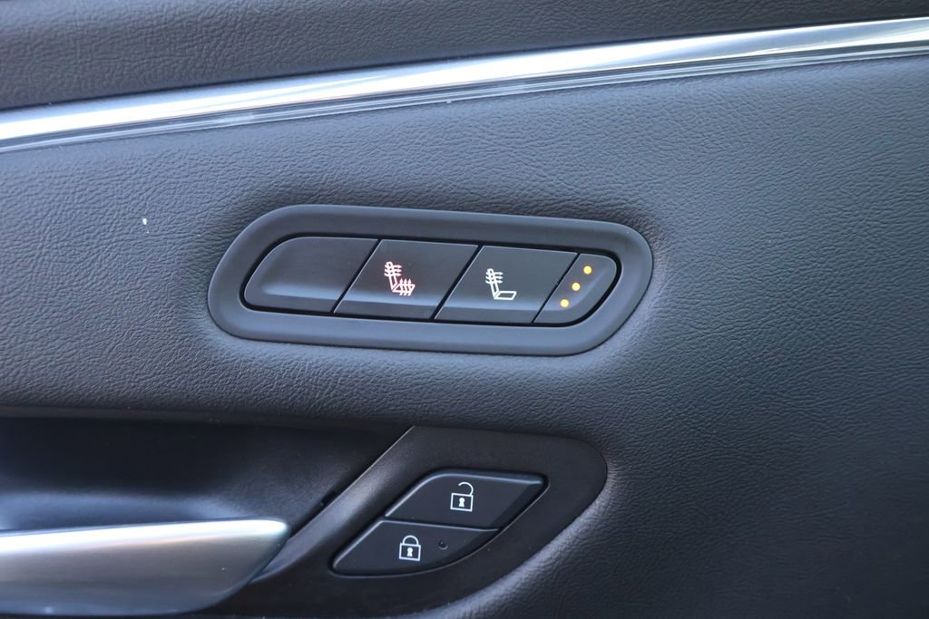 Used 2024 Cadillac Escalade ESV Luxury image 39