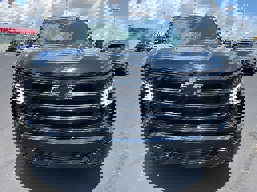 Used 2025 Chevrolet Silverado 1500 High Country w/ Midnight Edition image 8