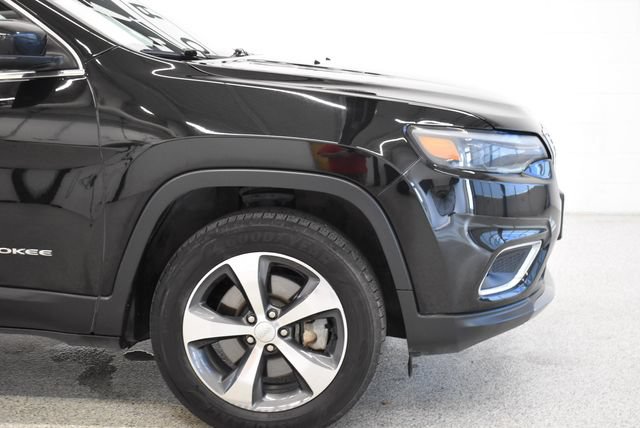 Used 2019 Jeep Cherokee Limited AWD/4WD image 13