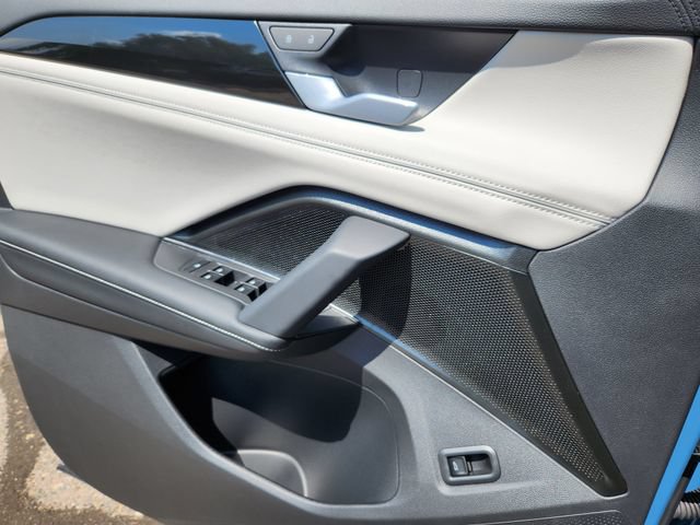 New 2026 Volkswagen Tiguan SEL R-Line AWD/4WD image 21