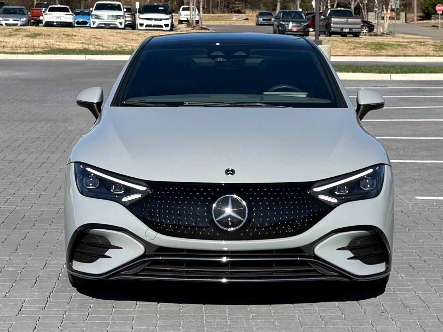 Used 2023 Mercedes-Benz EQE 500 4MATIC Sedan image 5