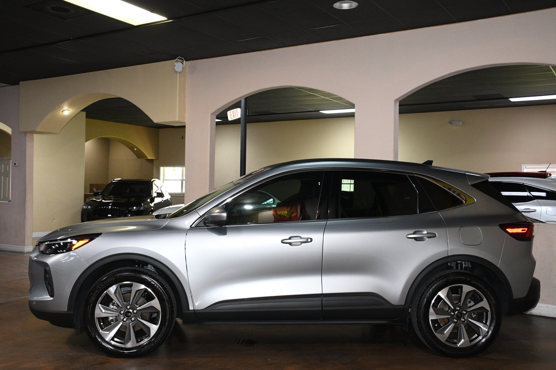 Used 2024 Ford Escape Platinum AWD/4WD image 51