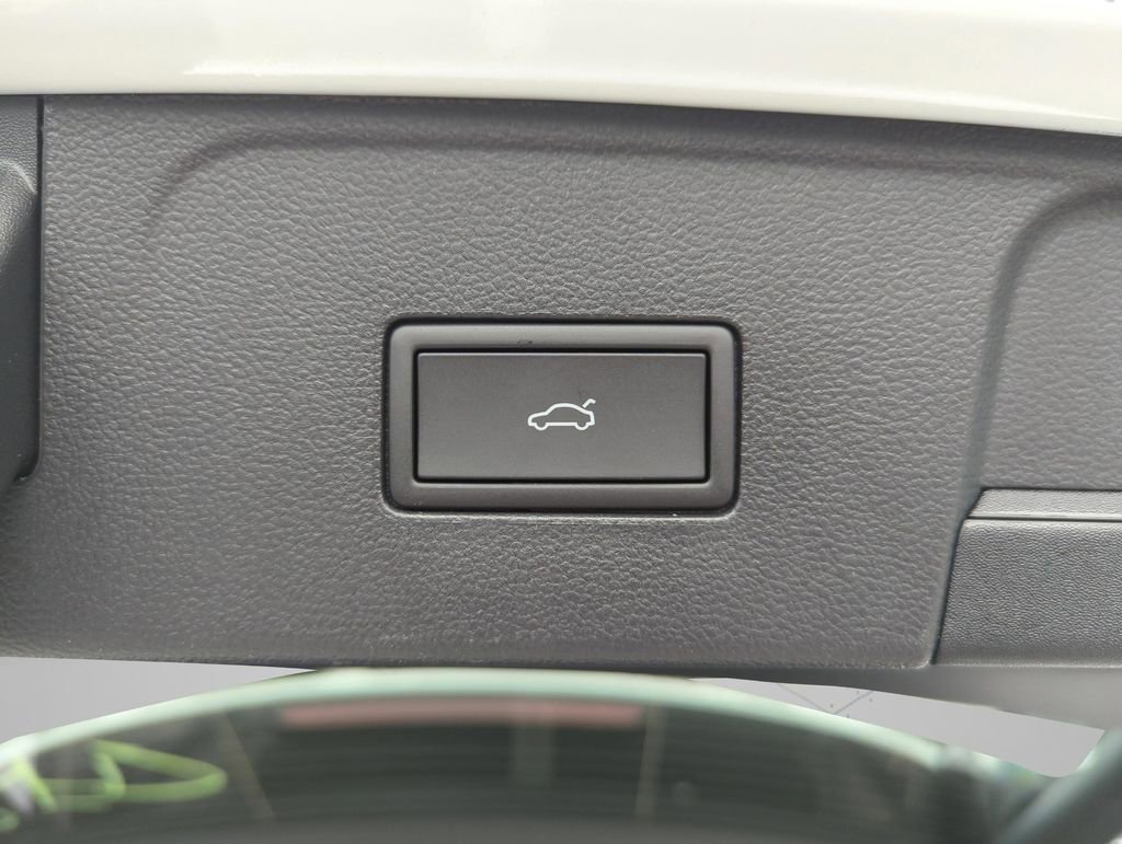 New 2026 Volkswagen Atlas SEL Premium R-Line image 41