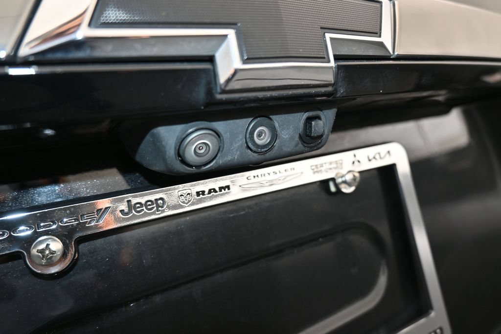 Used 2023 Chevrolet Traverse RS FWD image 47