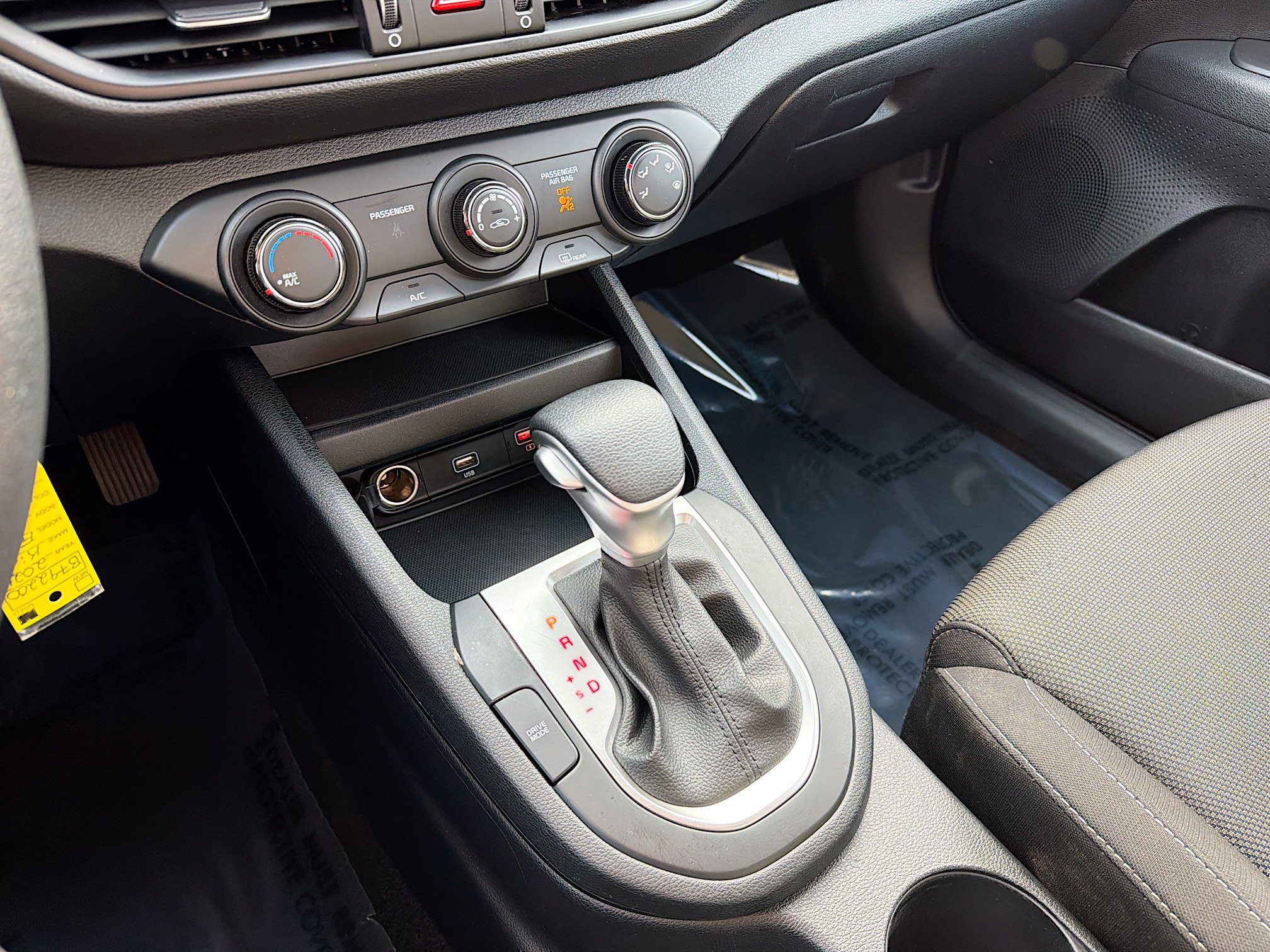 Used 2024 Kia Forte LXS FWD image 8