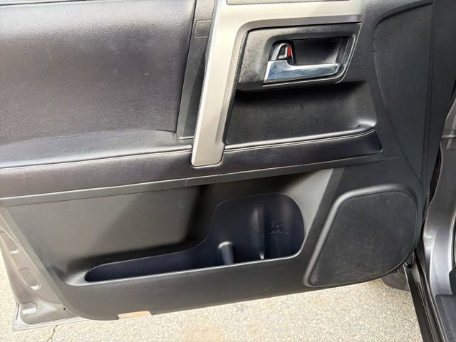 Used 2016 Toyota 4Runner SR5 image 11