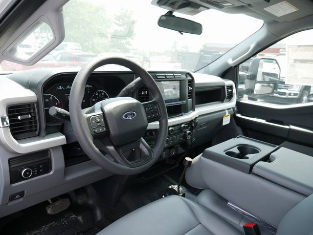 New 2024 Ford F550 4x4 Regular Cab Super Duty image 13