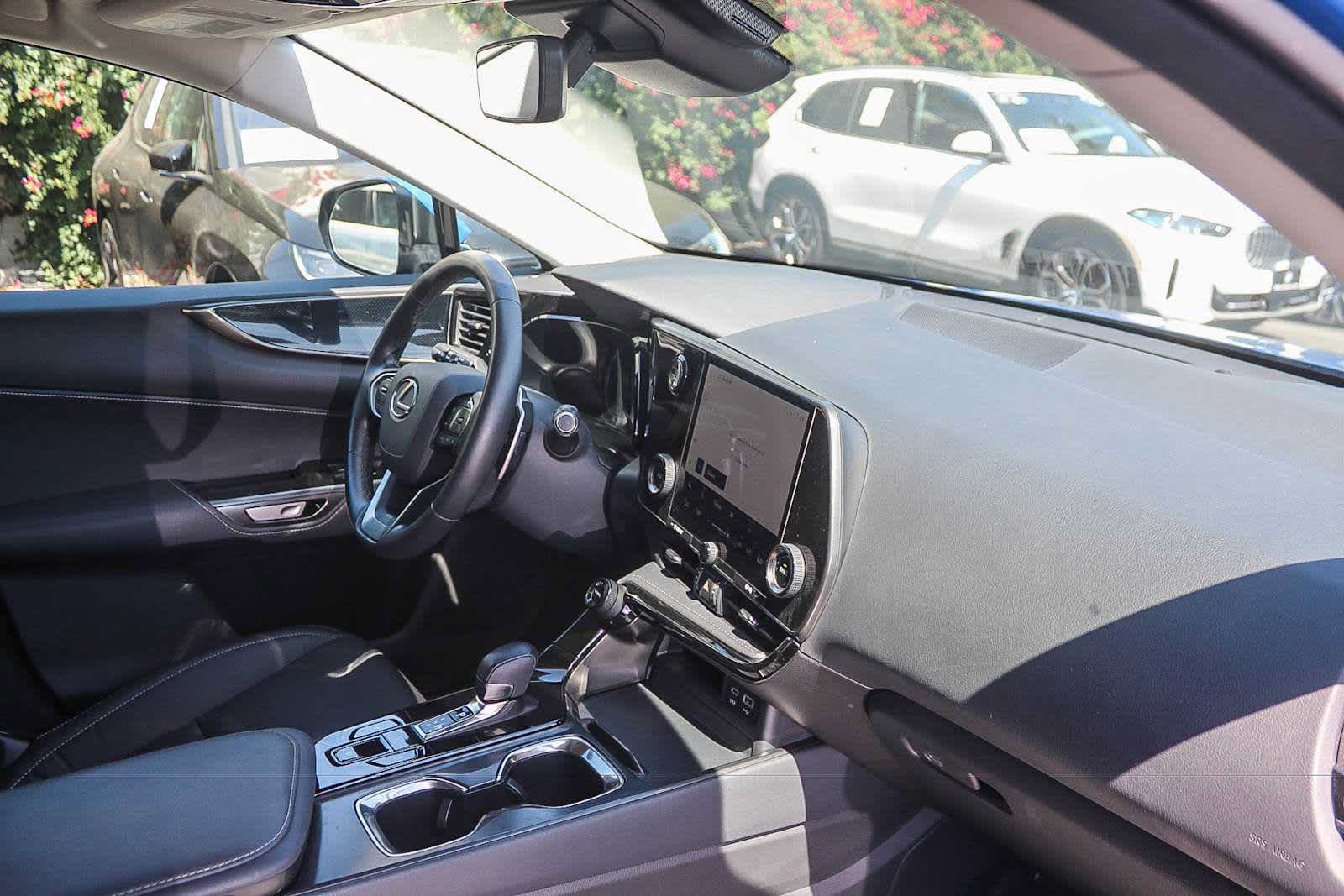 Used 2025 Lexus NX 250 FWD image 15