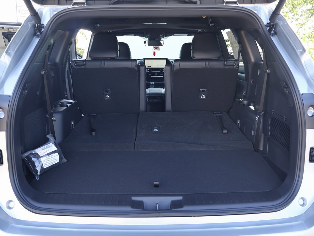 New 2025 Toyota Highlander XSE image 35