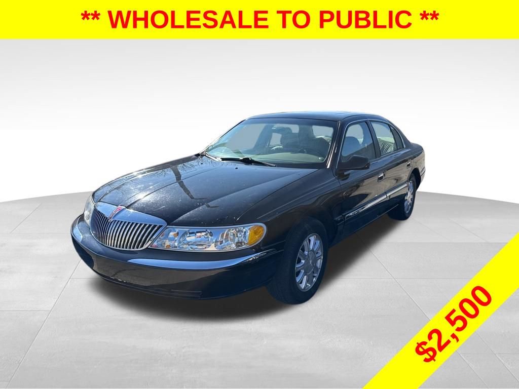Used 2002 Lincoln Continental image 4