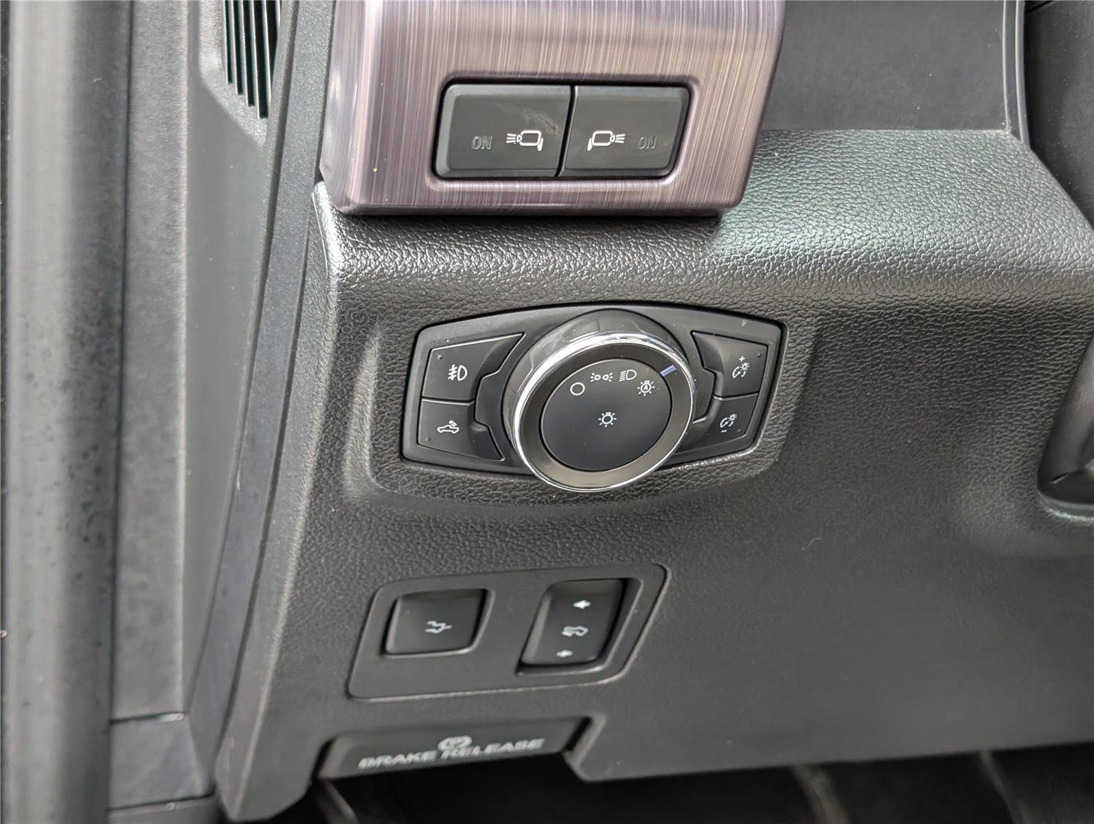 Used 2021 Ford F250 Limited image 24