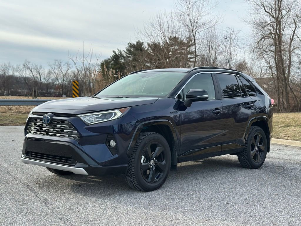 Used 2020 Toyota RAV4 XSE w/ XSE Grade Weather Package image 3
