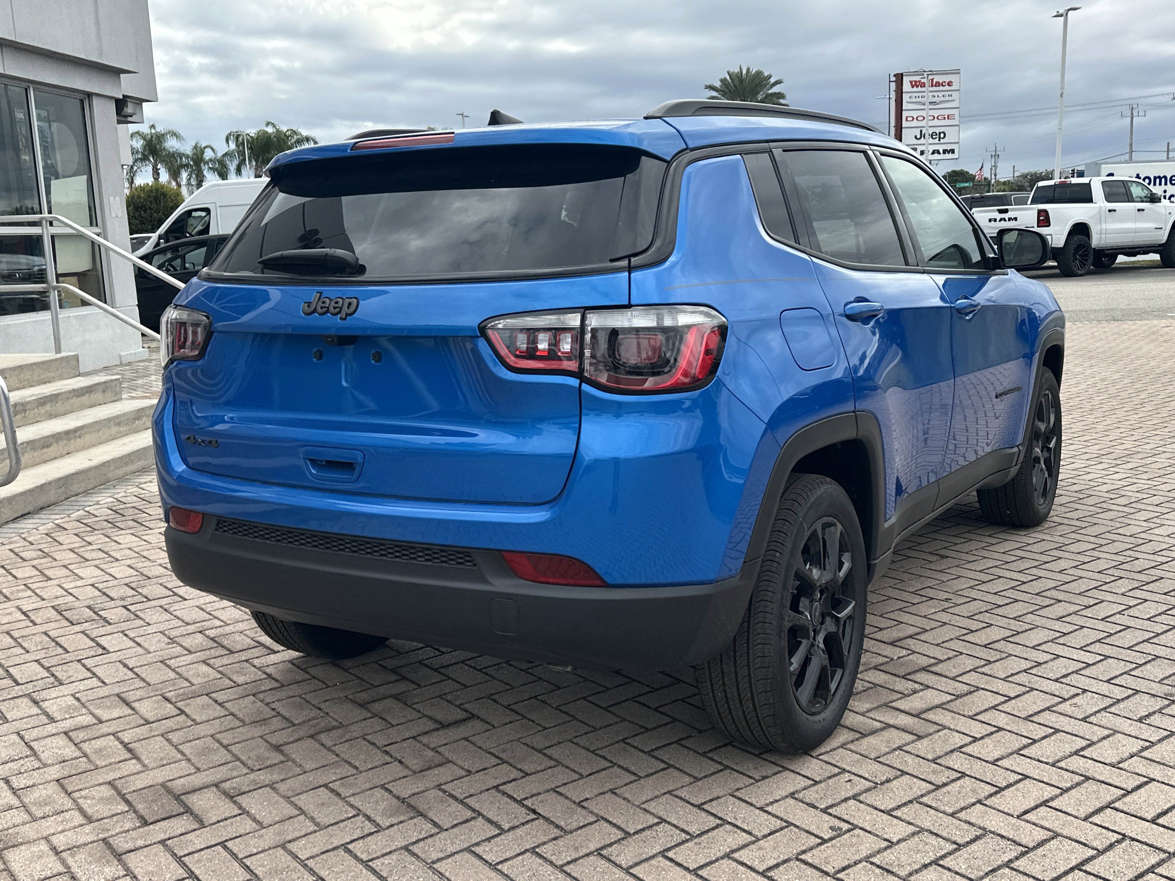 New 2026 Jeep Compass Latitude image 6