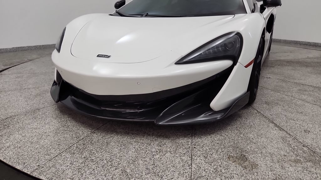 Used 2019 McLaren 600LT RWD image 10