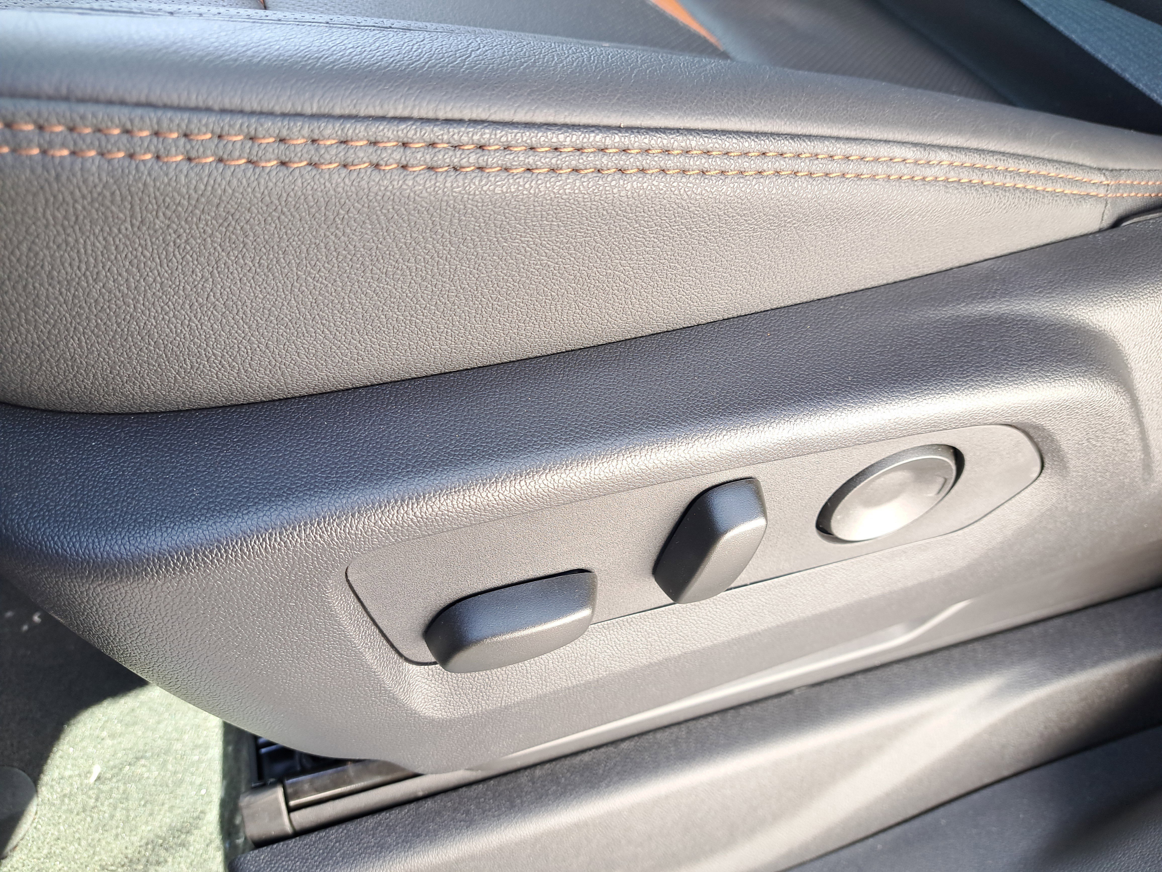 New 2025 GMC Sierra 1500 AT4 w/ AT4 Premium Package image 22