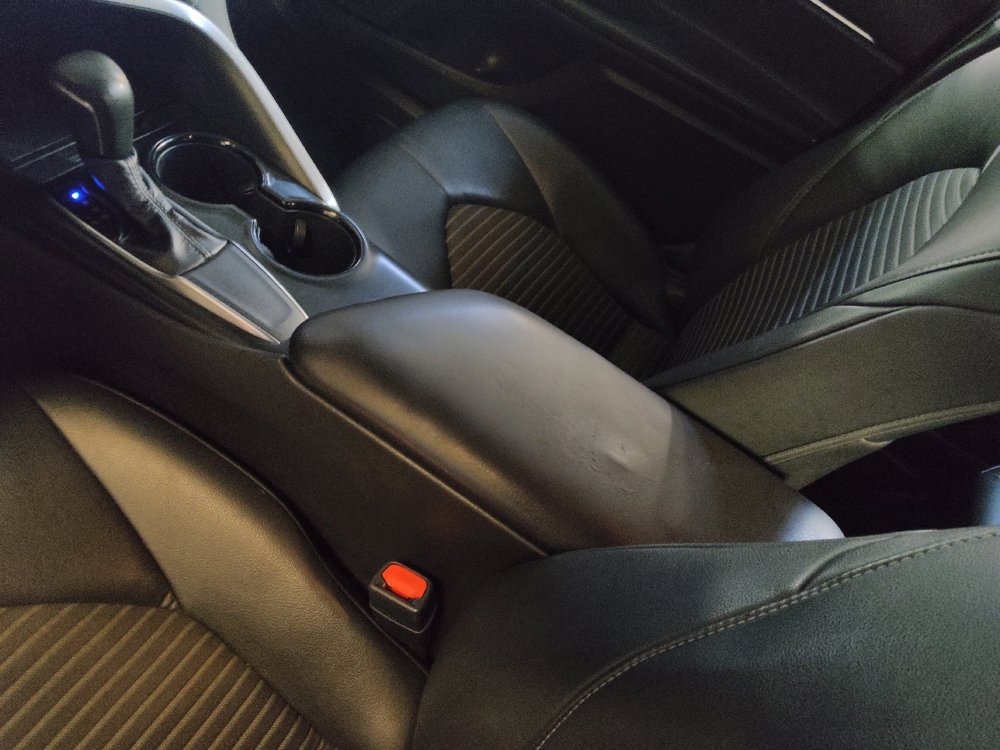 Used 2019 Toyota Camry SE FWD image 26