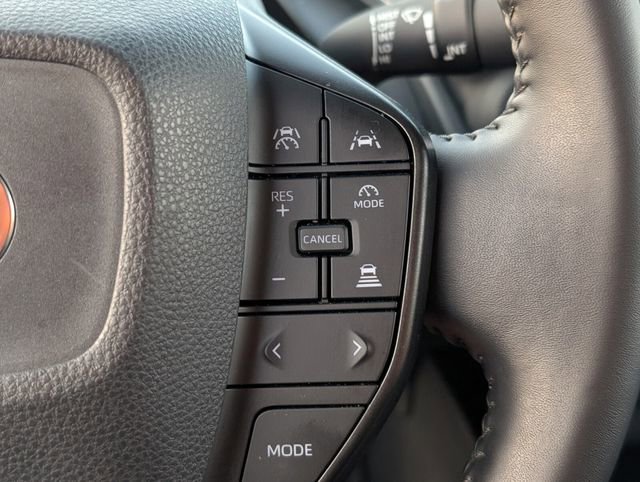 Used 2025 Toyota Prius LE image 21