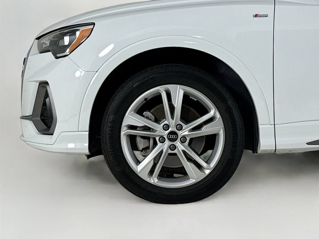 Used 2022 Audi Q3 2.0T Premium AWD/4WD image 24