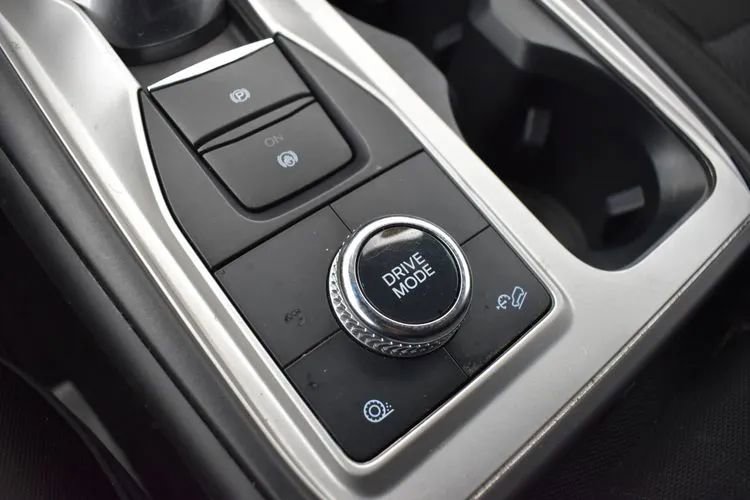 Used 2022 Ford Explorer XLT AWD/4WD image 35