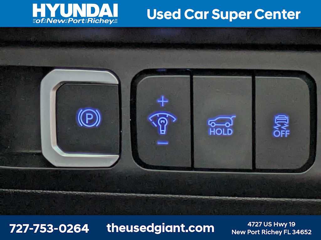 Used 2025 Hyundai Santa Fe Limited FWD image 37
