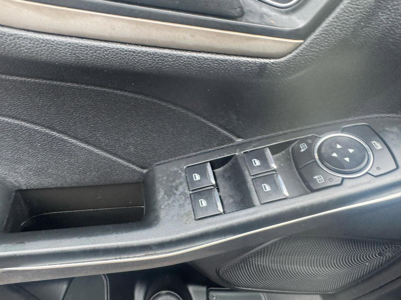 Used 2022 Ford Escape SE w/ Convenience Package FWD image 15