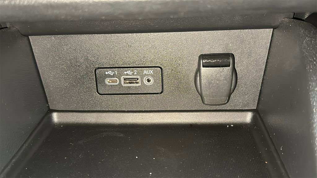 Used 2021 Nissan Sentra SR FWD image 26