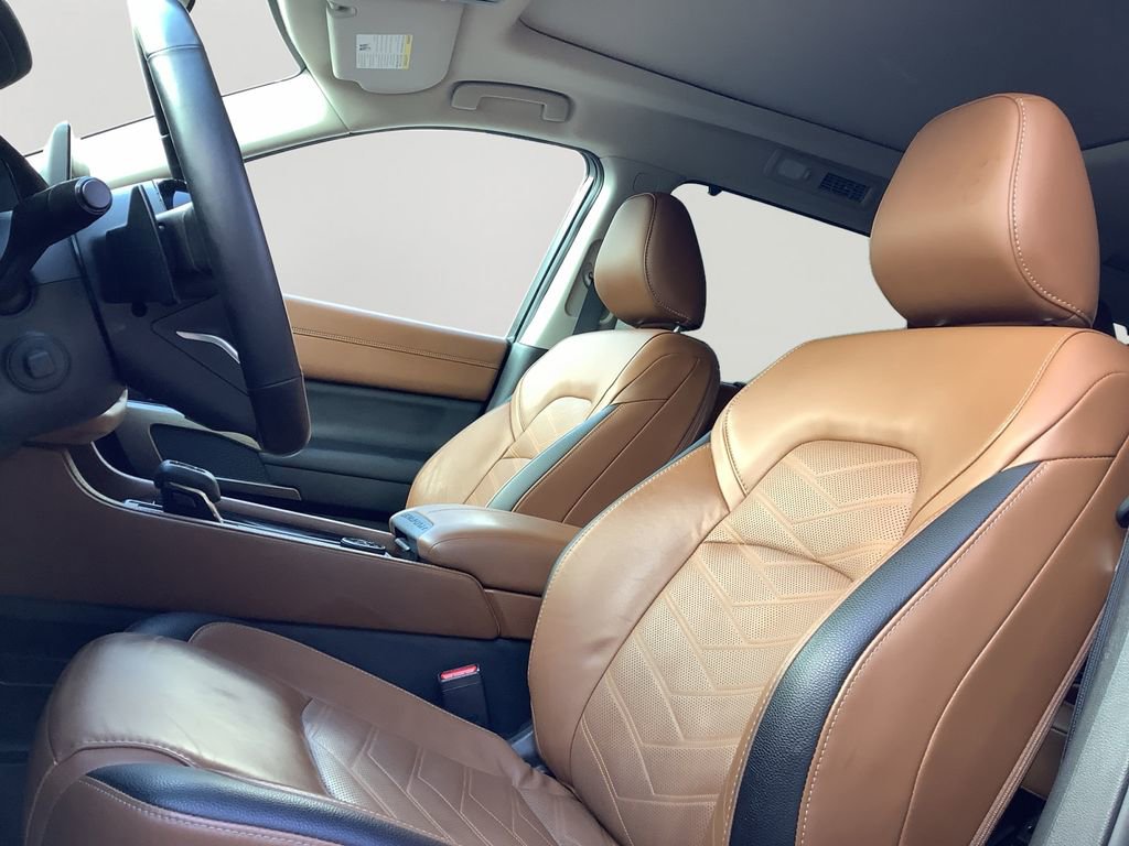 Used 2023 Nissan Pathfinder Platinum image 24