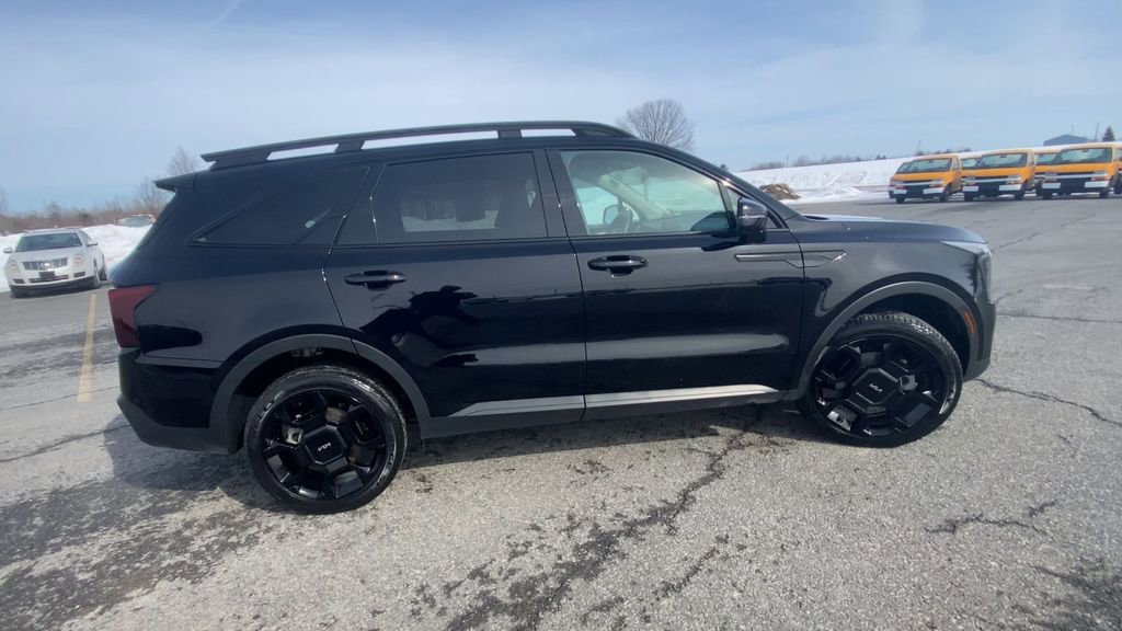 Used 2024 Kia Sorento X-Line EX image 2