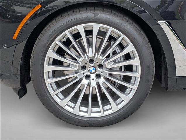 Used 2025 BMW X7 xDrive40i w/ Parking Assistance Package AWD/4WD image 27