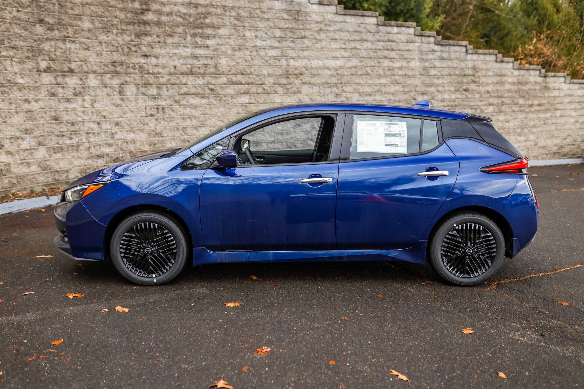 New 2024 Nissan Leaf SV Plus image 5
