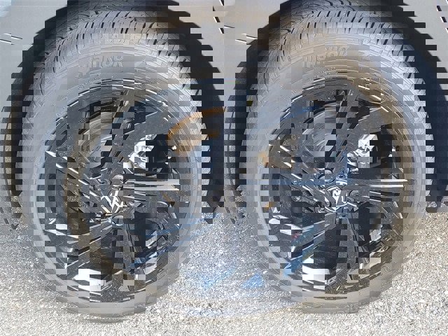 New 2025 Volkswagen Jetta SE image 5