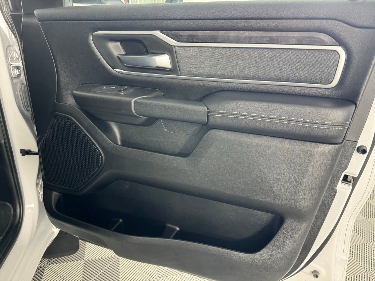 Used 2023 RAM 1500 Big Horn image 29