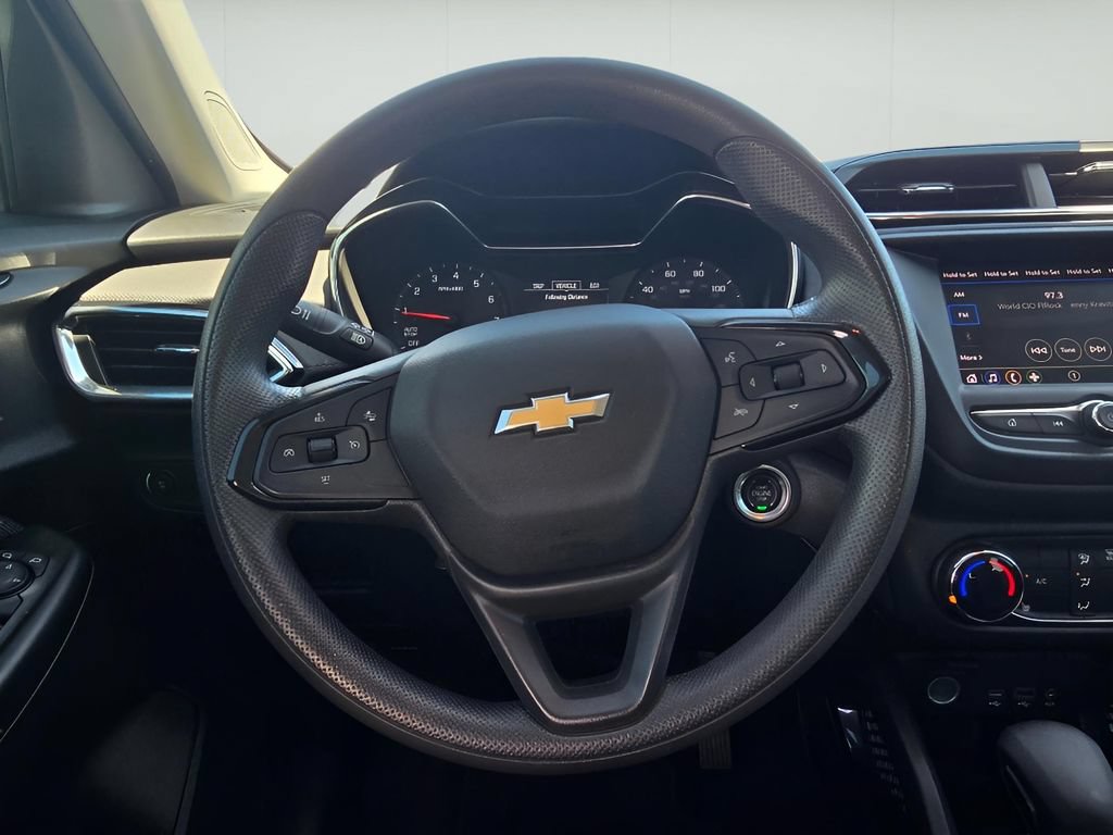 Used 2021 Chevrolet TrailBlazer LT FWD image 10