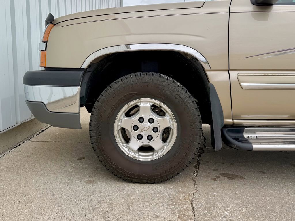 Used 2004 Chevrolet Silverado 1500 LS w/ Light Duty Power Package image 25