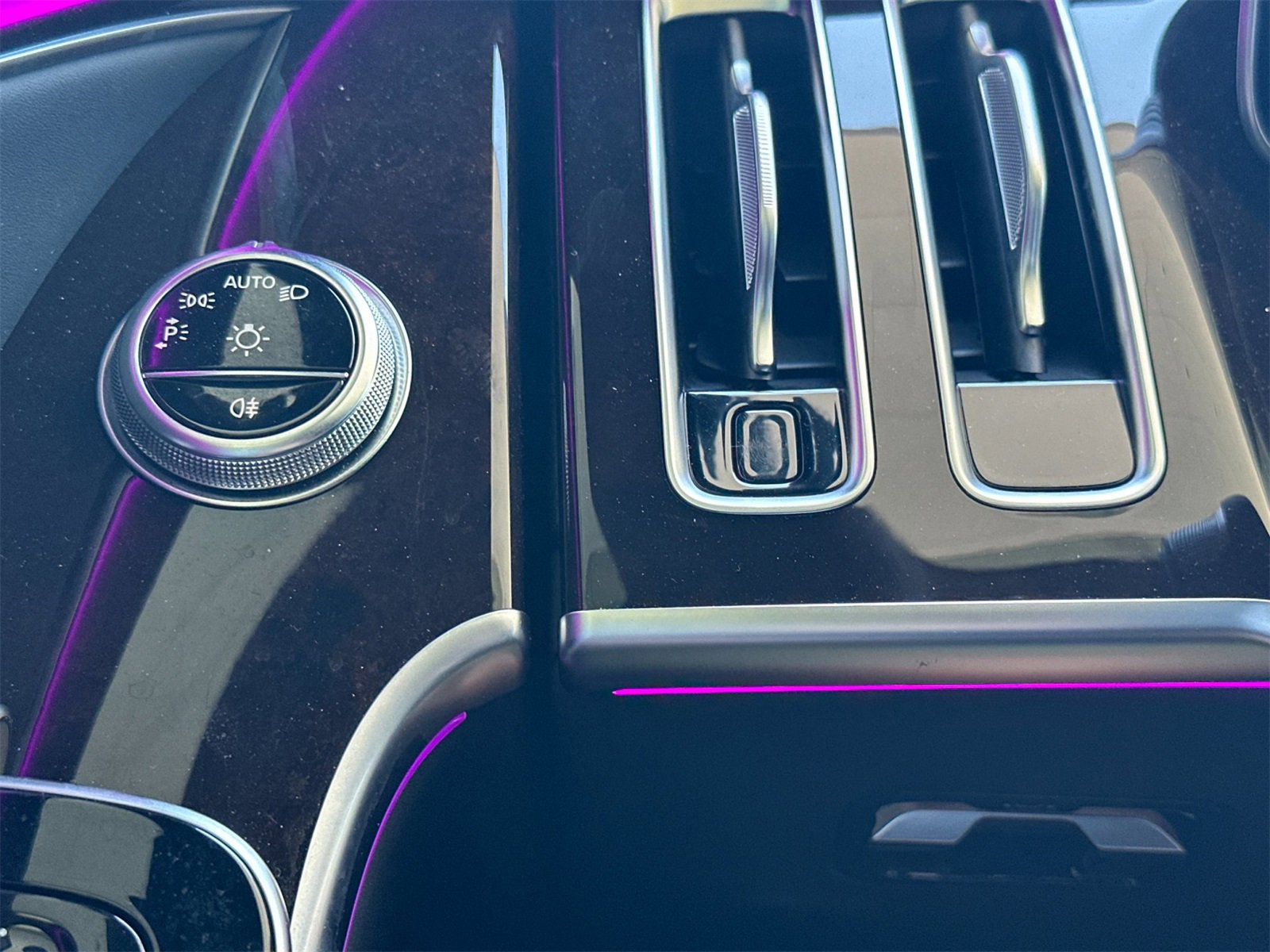 New 2024 Mercedes-Benz S 580e 4MATIC Sedan image 30