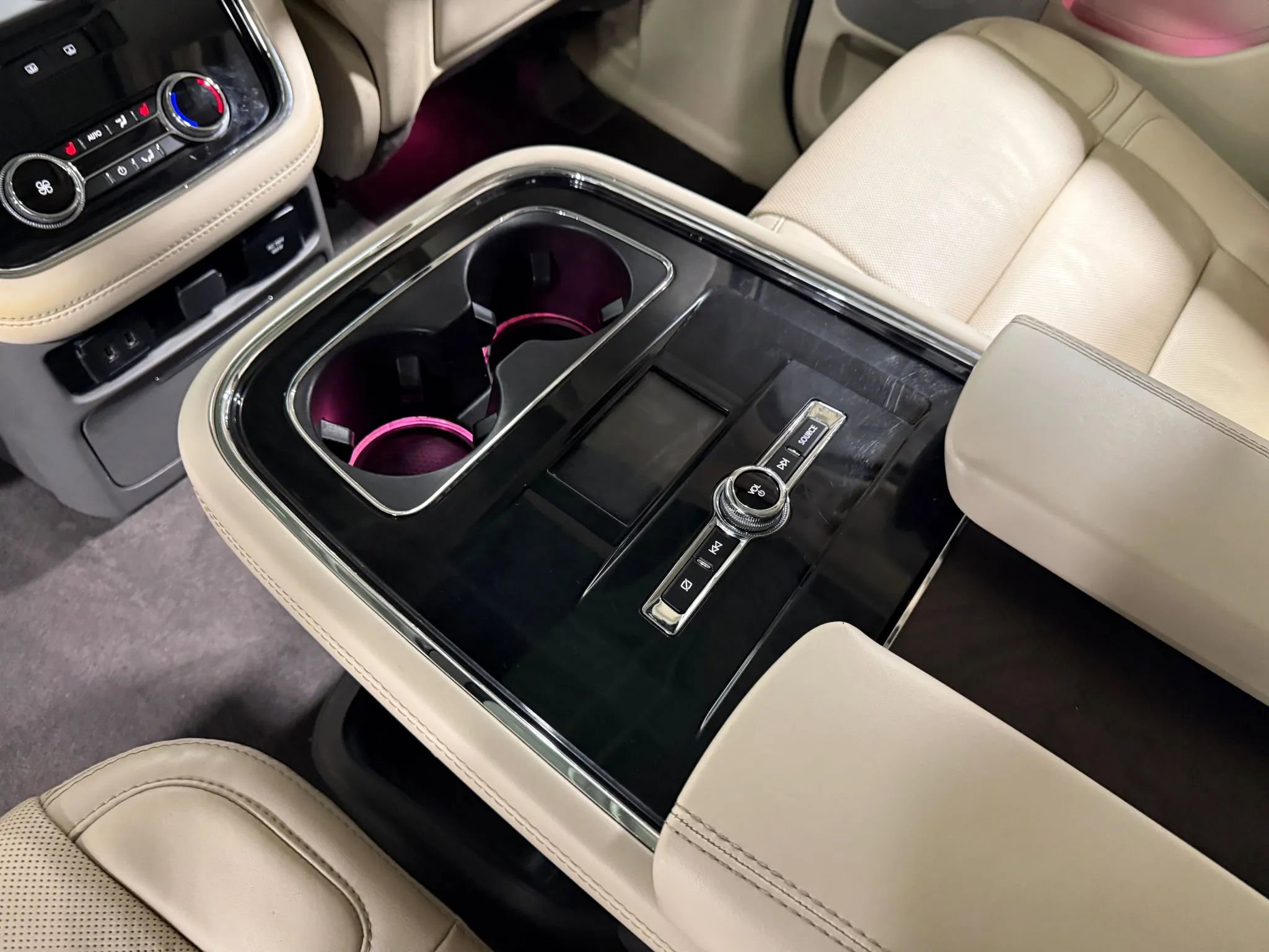 Used 2020 Lincoln Navigator Reserve w/ Luxury Package image 78