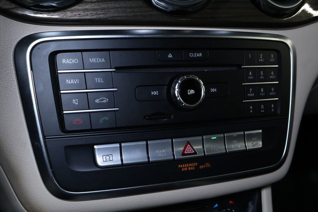 Used 2019 Mercedes-Benz GLA 250 4MATIC image 32