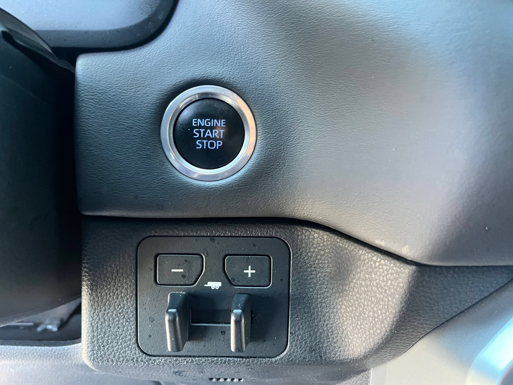 Used 2023 Toyota Tundra Platinum AWD/4WD image 18